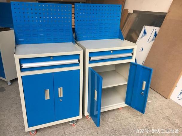 金属工具车与不锈钢工具车 区别与选择指南